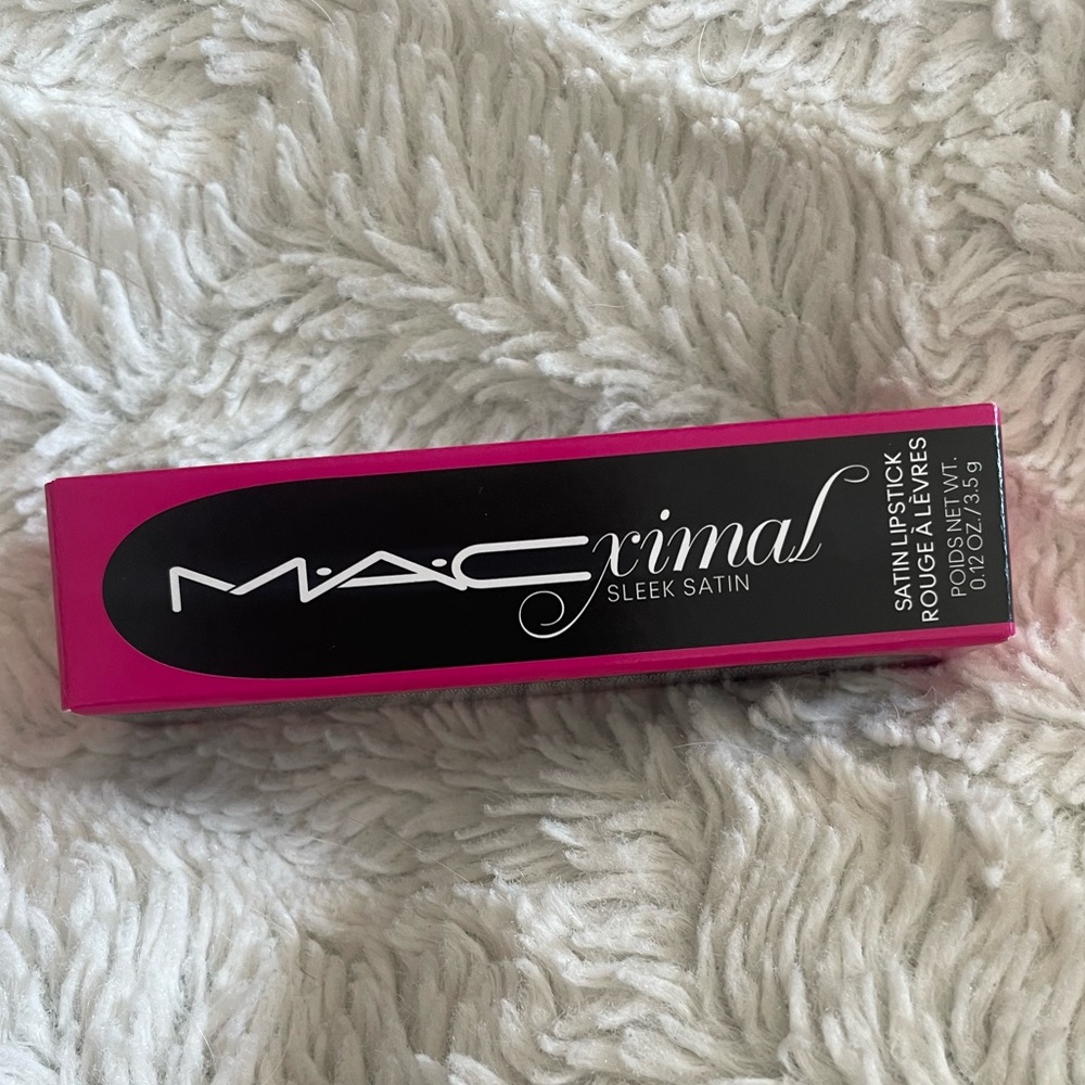 BNIB MAC ‘Lovers Only’ Macximal Sleek Satin Lipstick